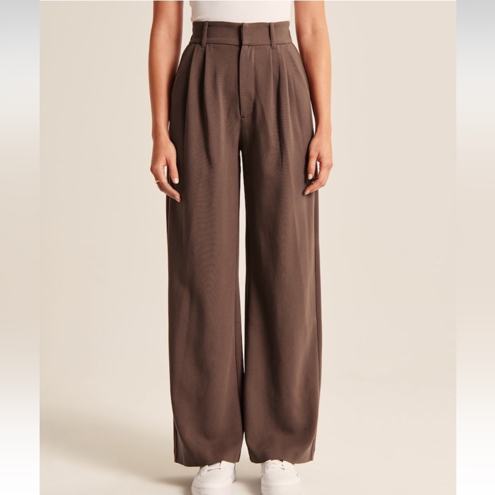 A&F Tailored Wide Leg Pant